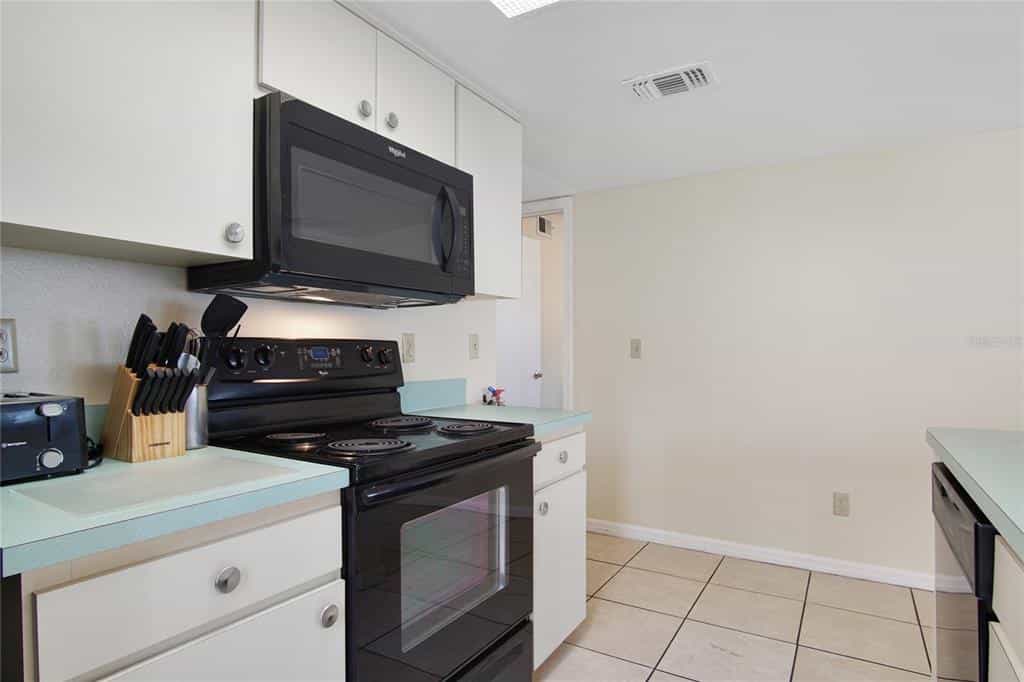 Condominium in Kissimmee, Florida 10053105