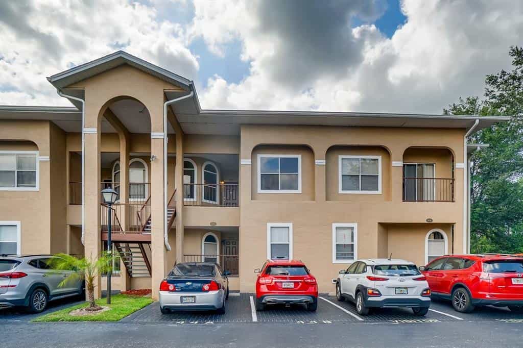 Condominium in Kussimmee, Florida 10053107