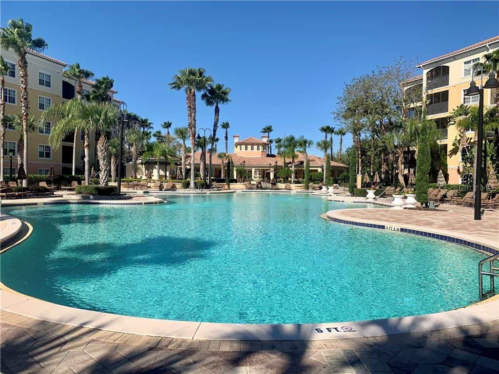 Condominium in Orlando, Florida 10053126