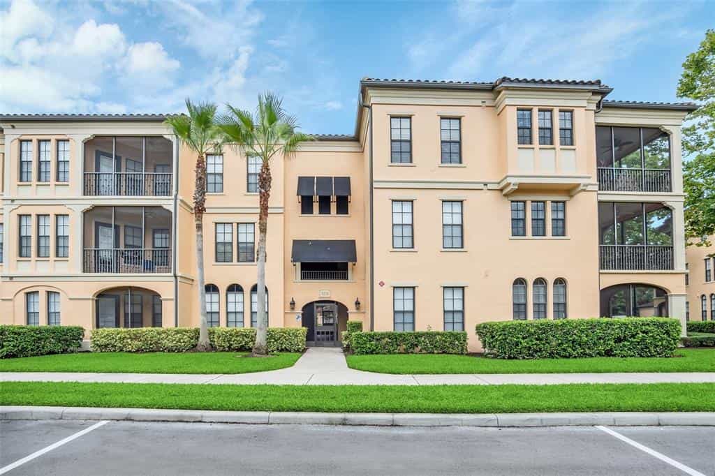 Condominium in Viering, Florida 10053173