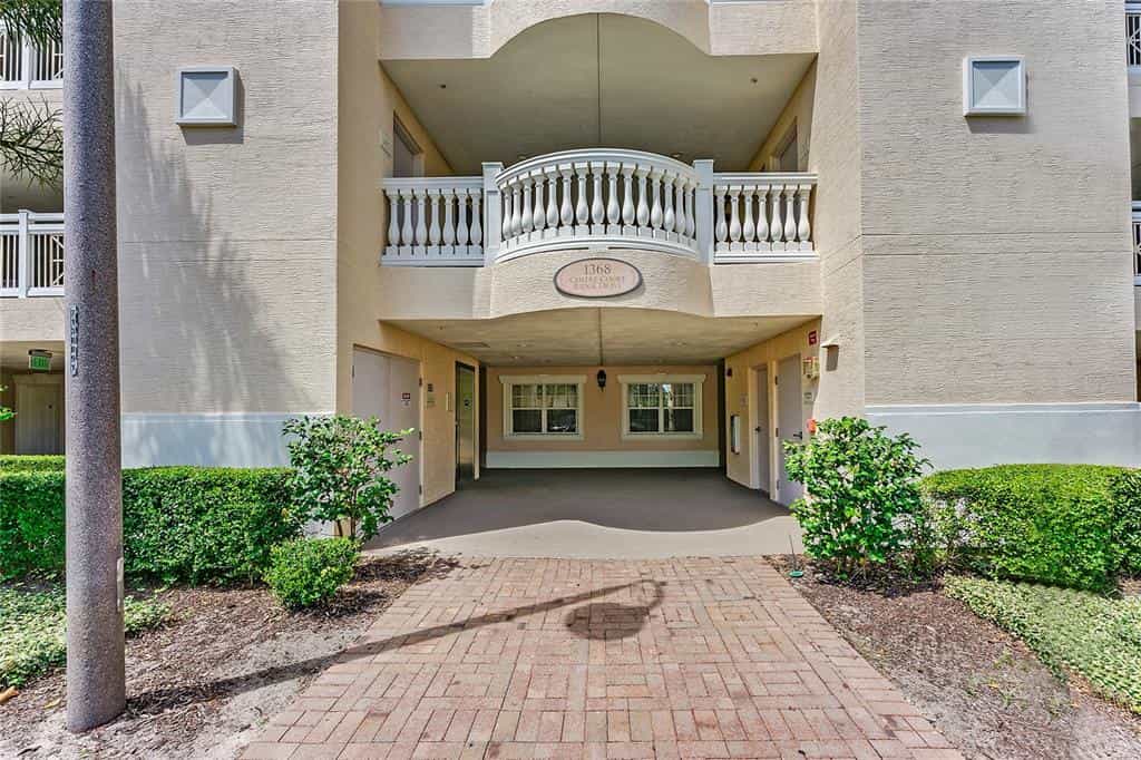 Condominium in Bijeenkomst, Florida 10053357
