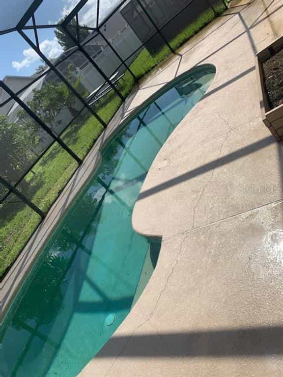 Huis in Kissimmee, Florida 10053410