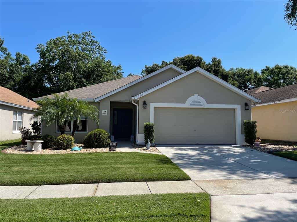 House in Hunters Creek, Florida 10053438