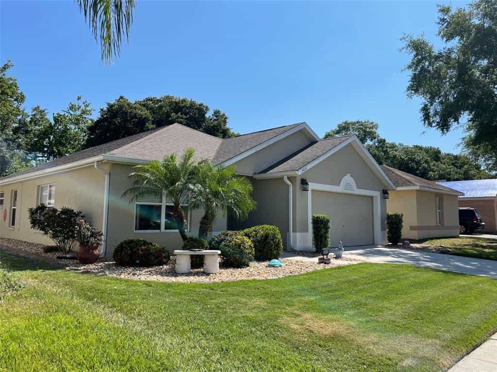House in Hunters Creek, Florida 10053438