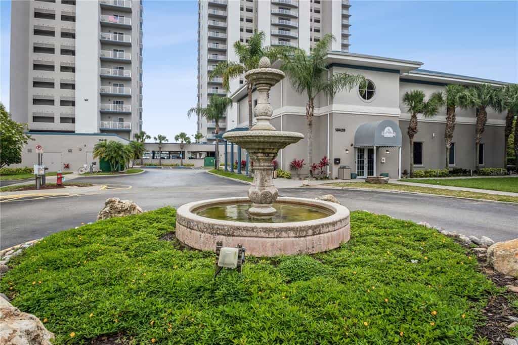 Condominium in Holden Heights, Florida 10053531