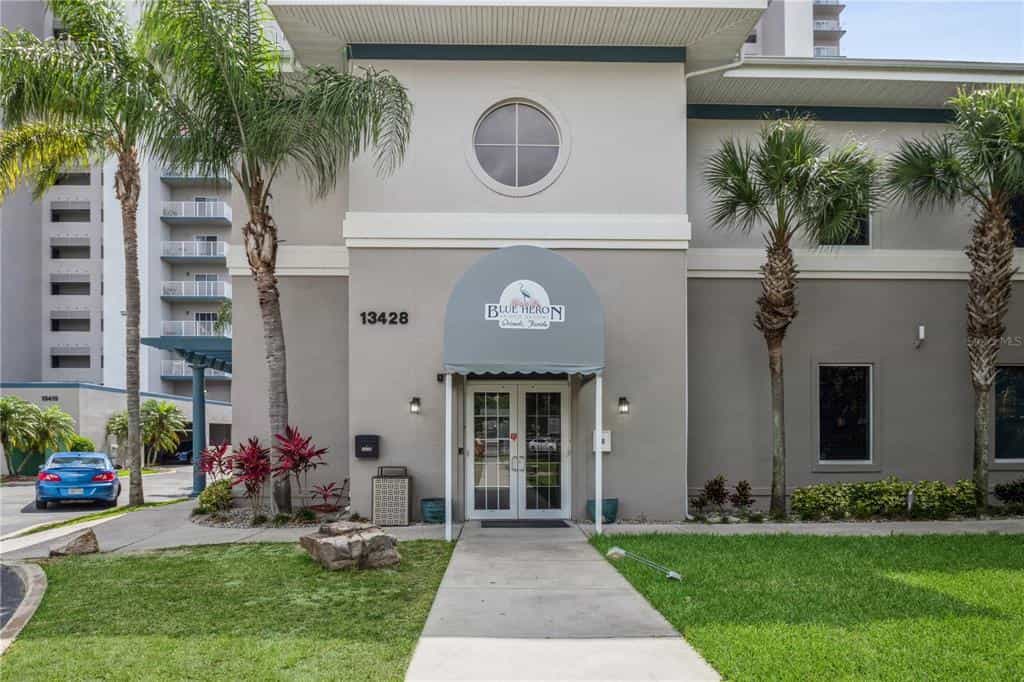 Condominium in Holden Heights, Florida 10053531