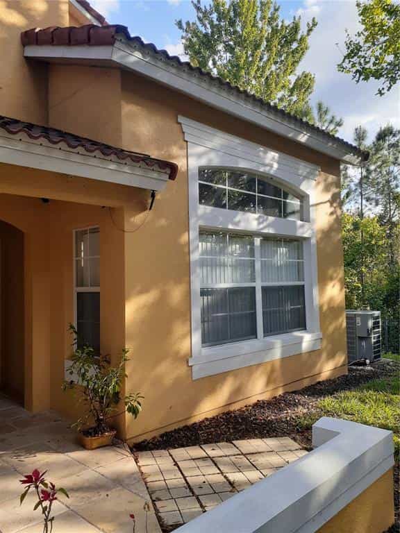 rumah dalam Kissimmee, Florida 10053561