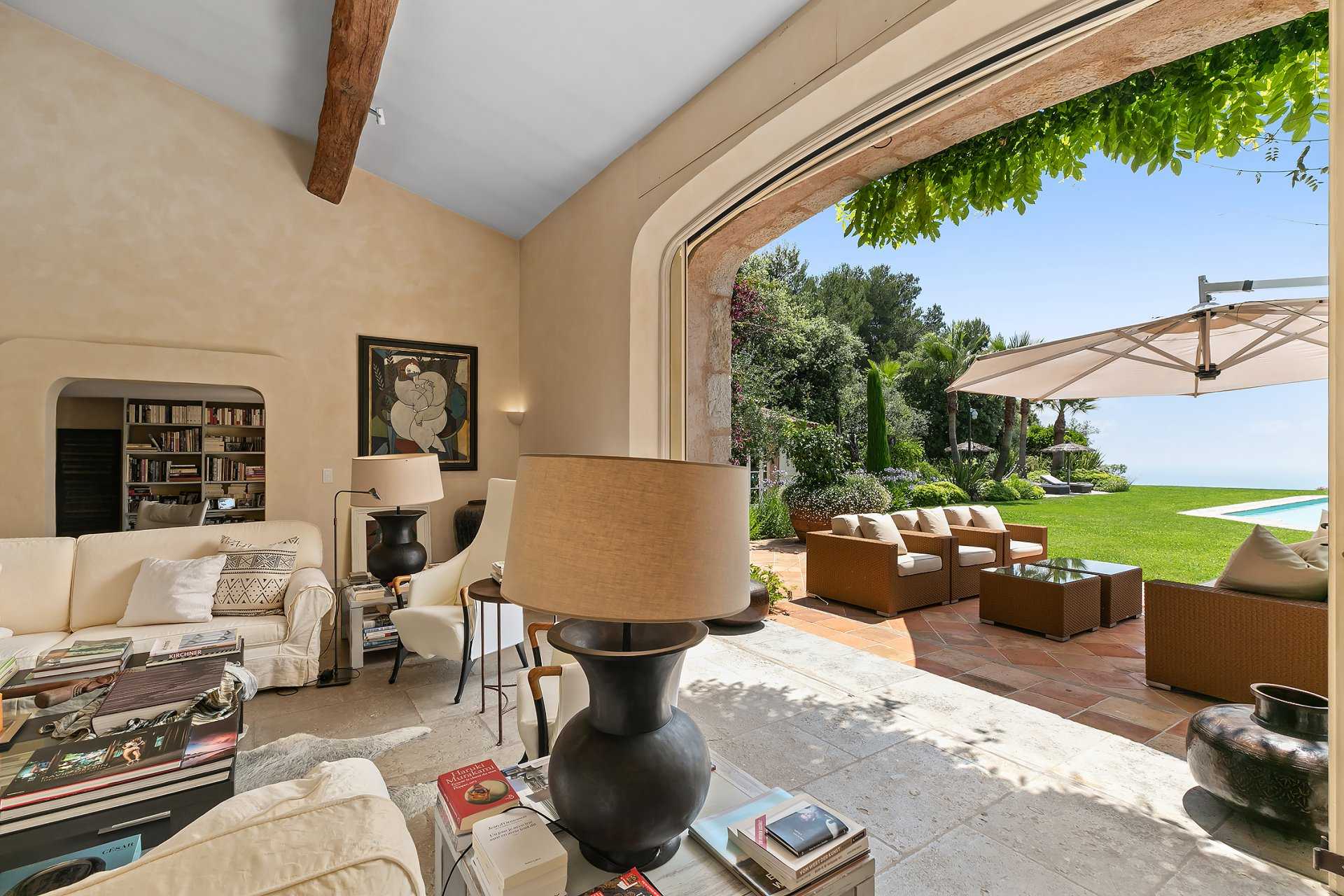 Rumah di Saint-Paul-de-Vence, Provence-Alpes-Cote d'Azur 10053830