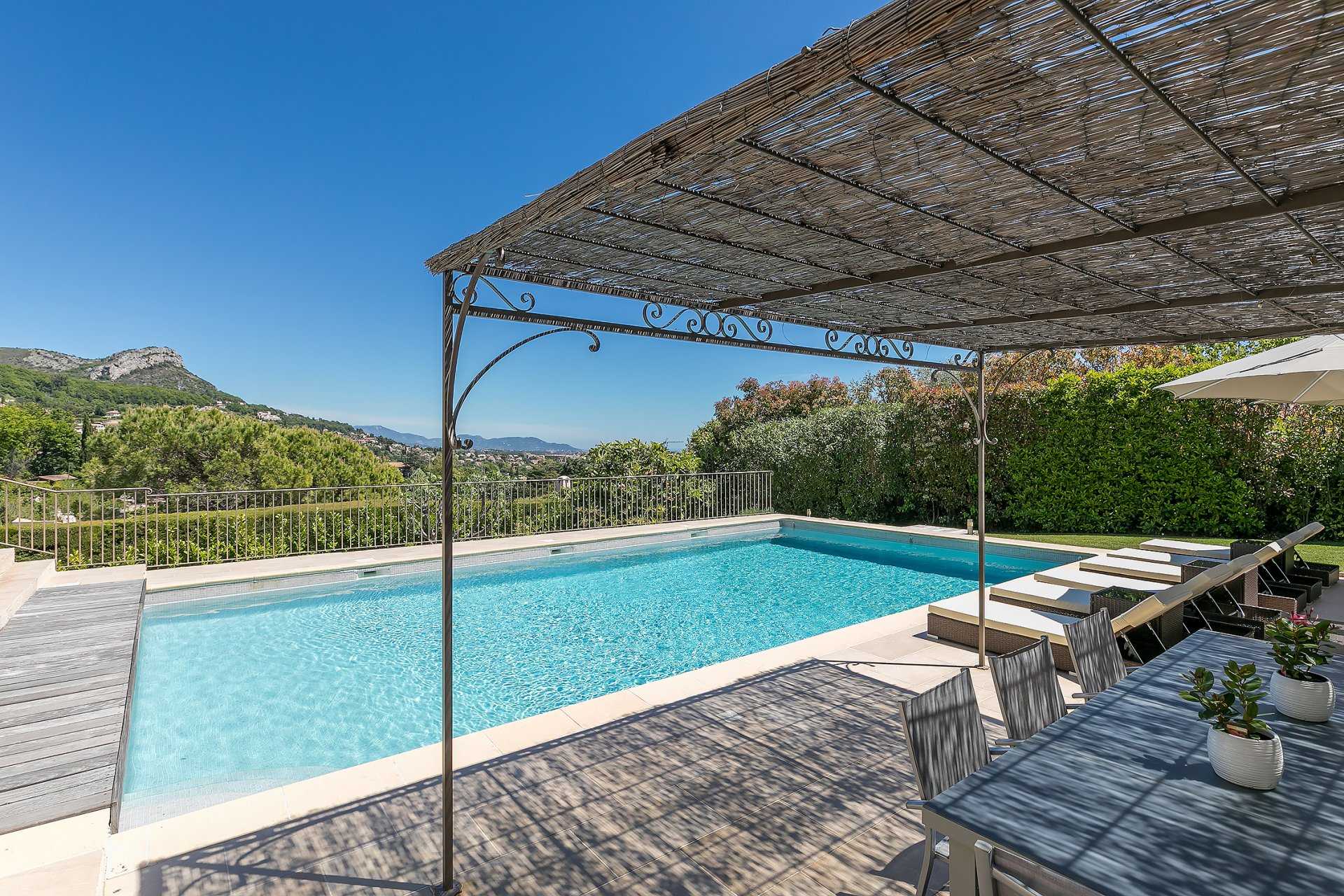 Hus i Vence, Provence-Alpes-Cote d'Azur 10053833