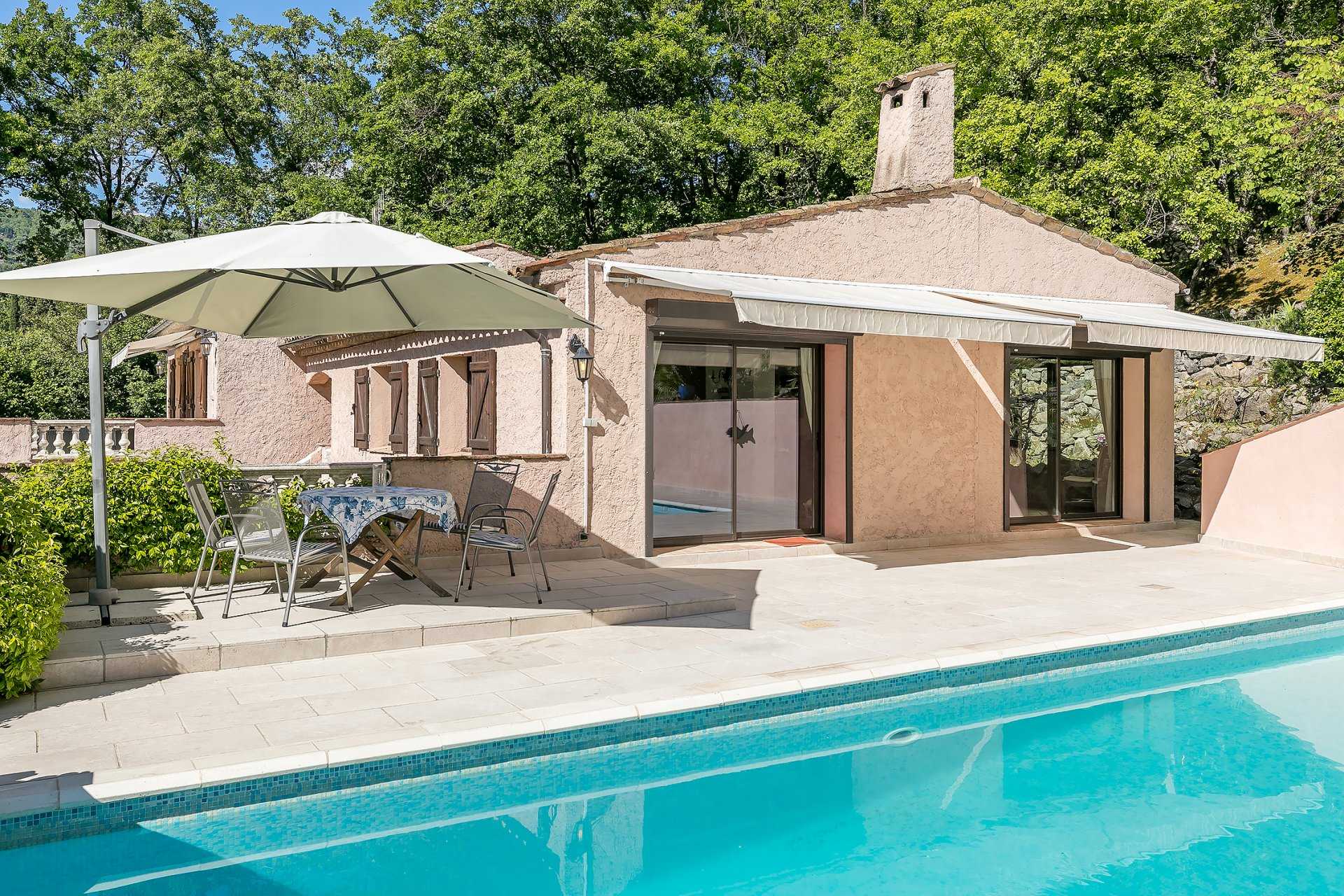 House in Le Plan-de-Grasse, Provence-Alpes-Cote d'Azur 10053878