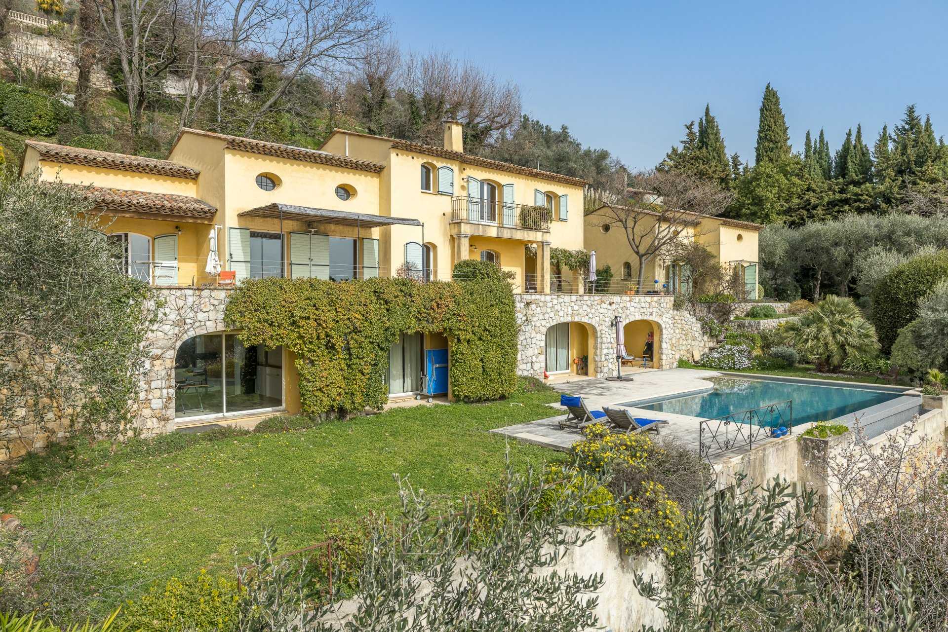 House in Magagnosc, Provence-Alpes-Cote d'Azur 10053902