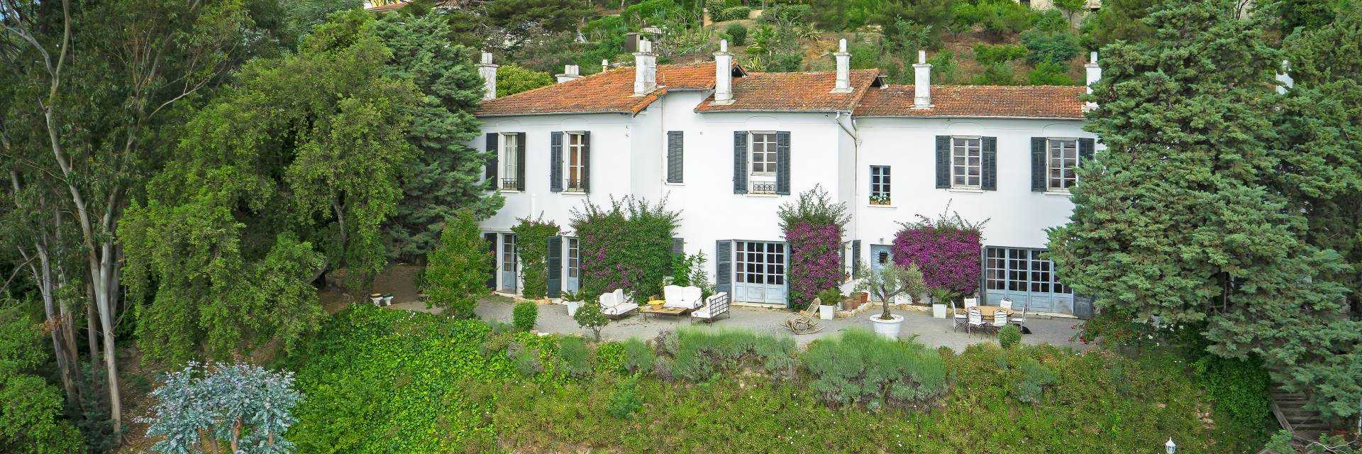 House in Mandelieu-La-Napoule, Alpes-Maritimes 10053914