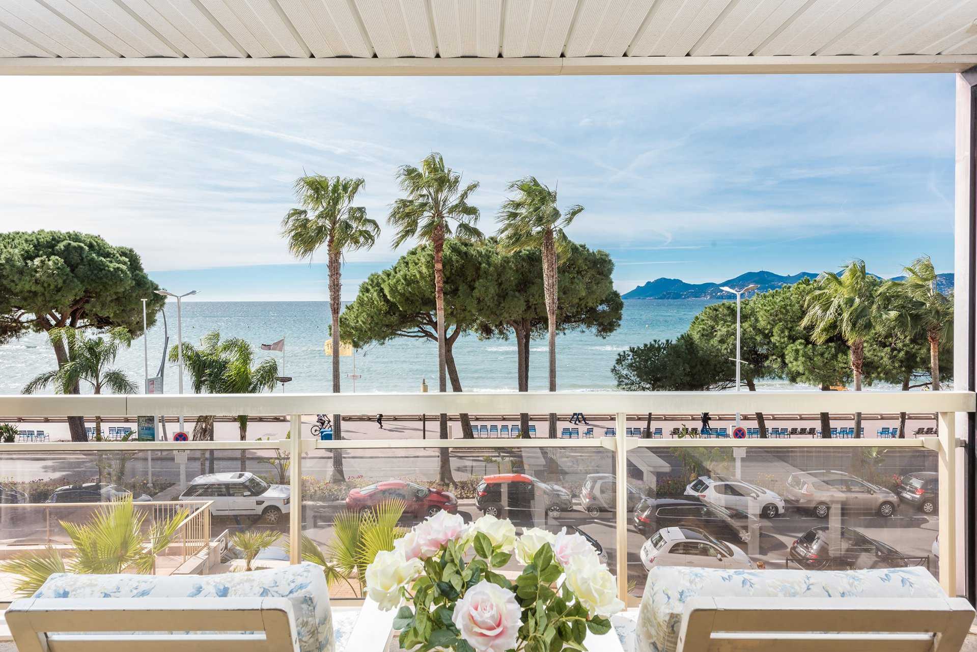 Eigentumswohnung im Cannes, Provence-Alpes-Côte d'Azur 10053924