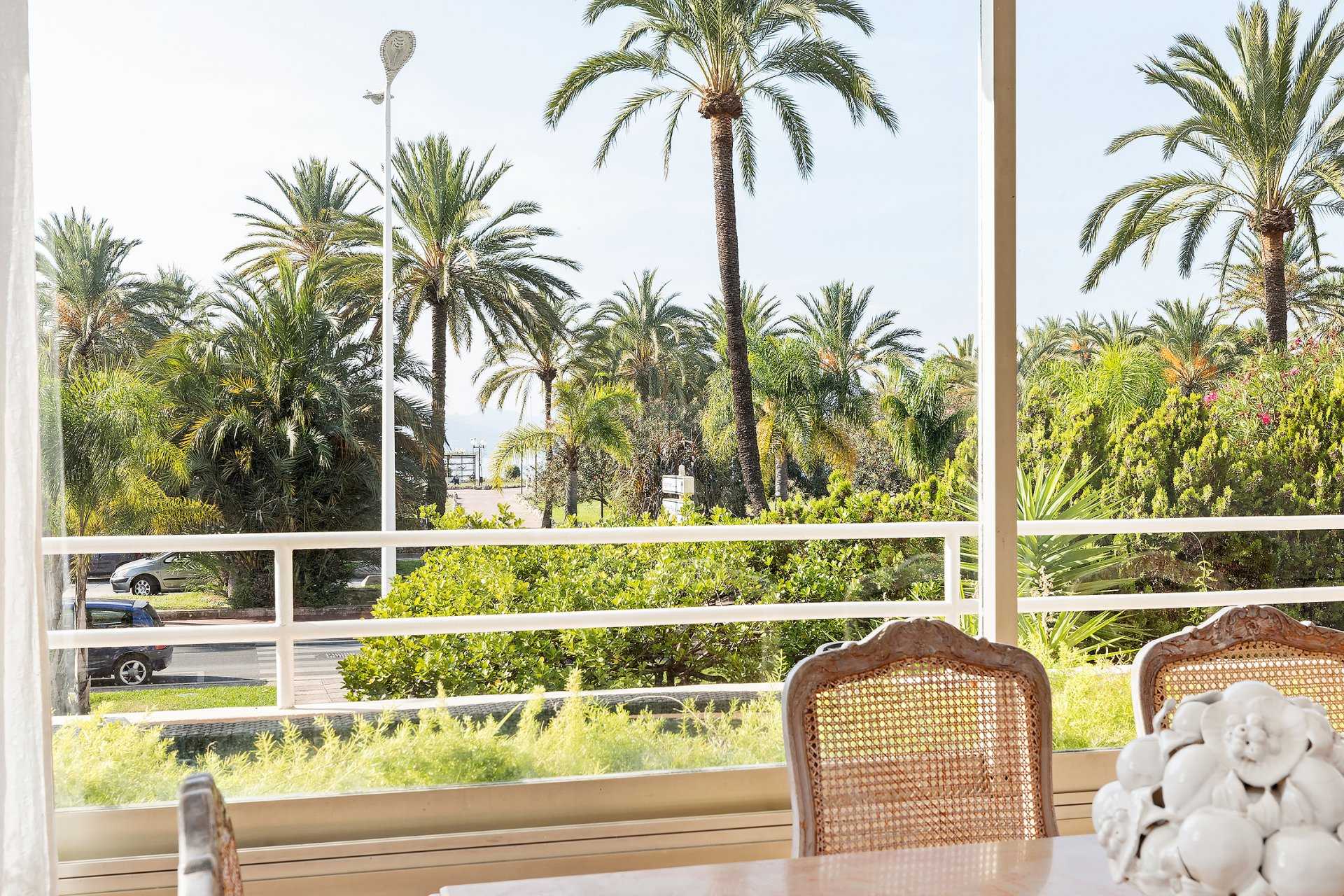 Condominium in Cannes, Provence-Alpes-Cote d'Azur 10053930