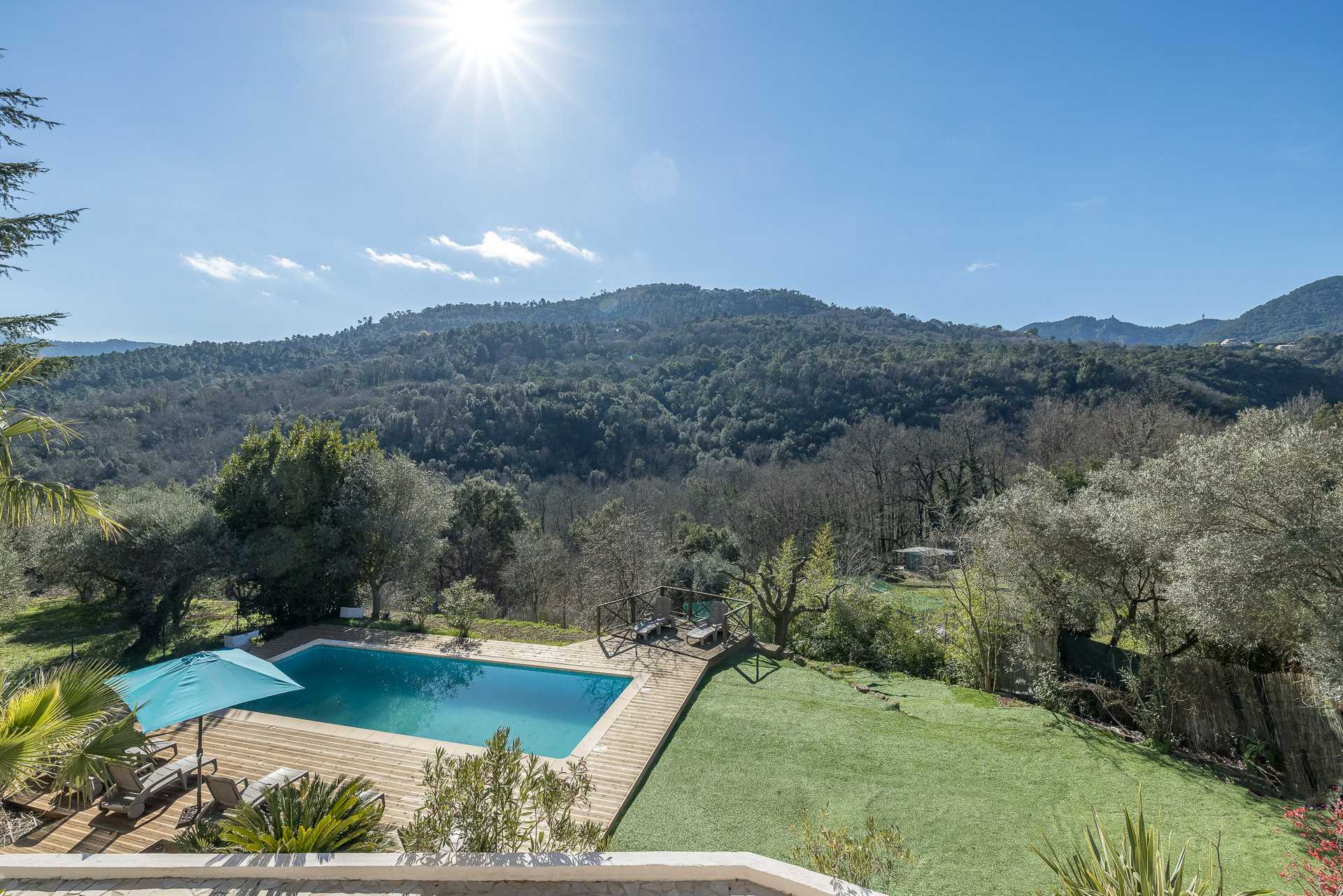 loger dans Montauroux, Provence-Alpes-Côte d'Azur 10054016
