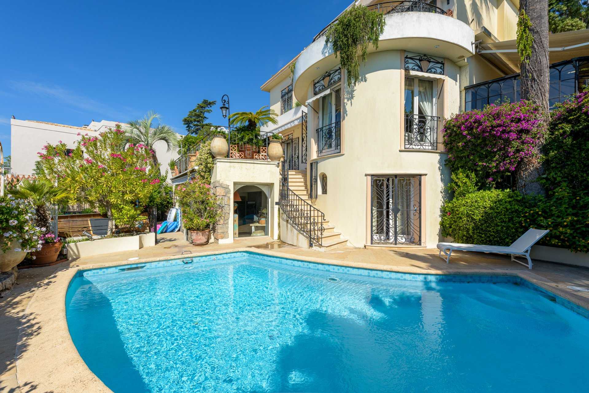 Rumah di Cannes, Provence-Alpes-Cote d'Azur 10054041