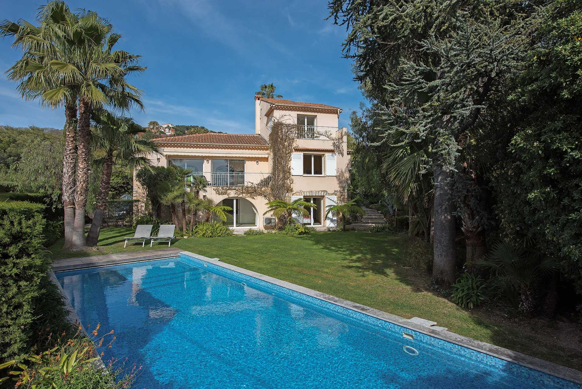 Huis in Cannes, Provence-Alpes-Côte d'Azur 10054053