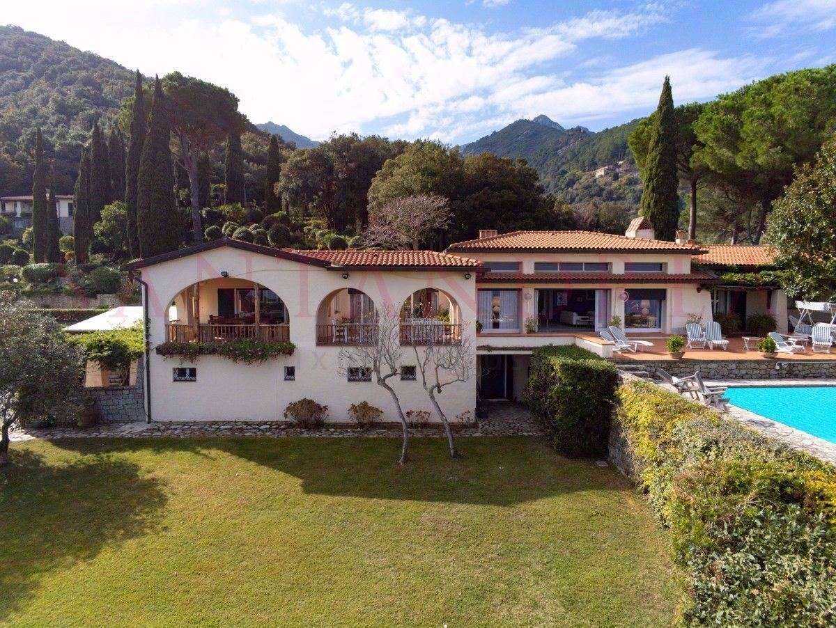 House in Marciana,  10054175