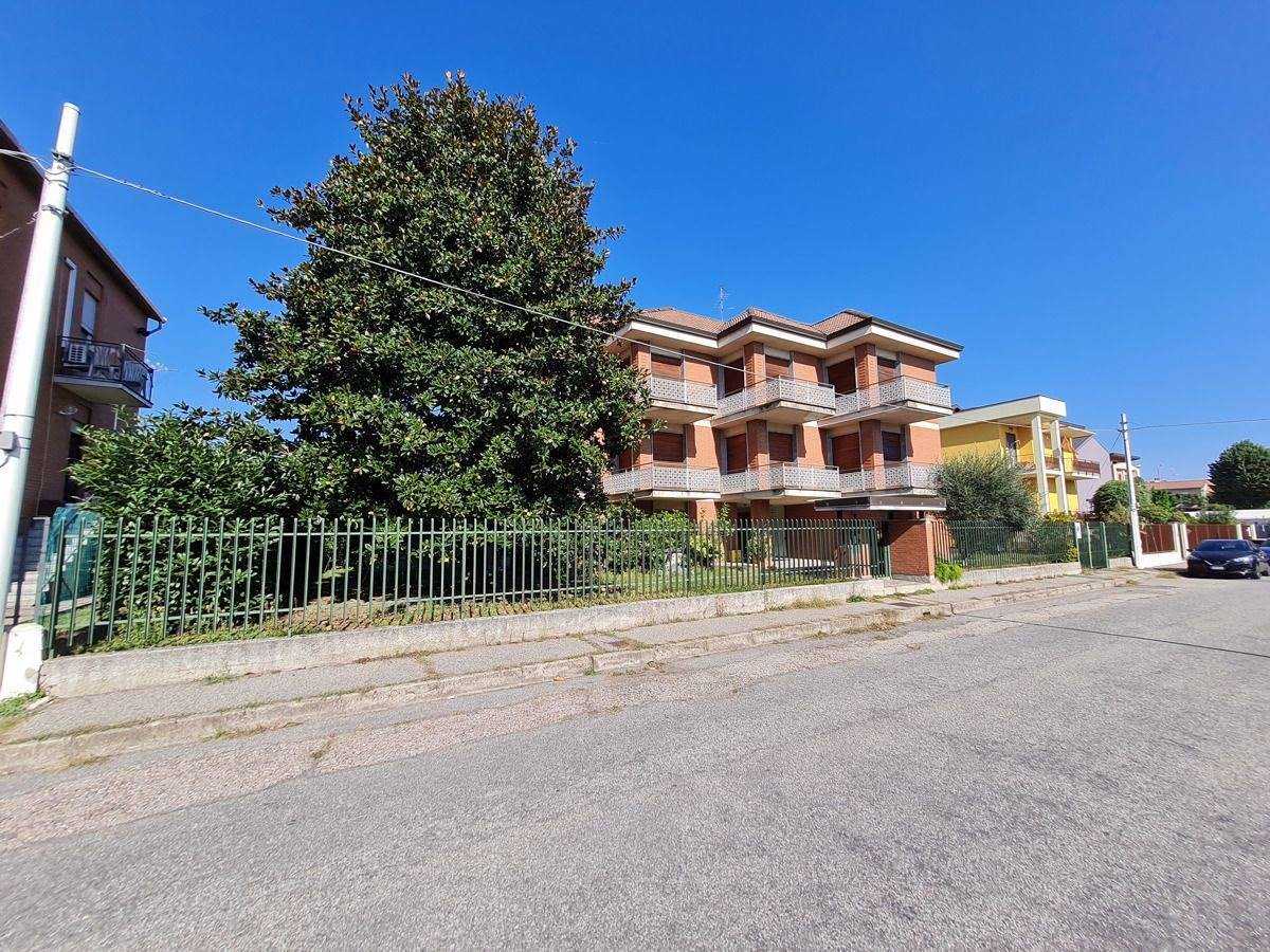 Condominium in Novara, Piedmont 10054230