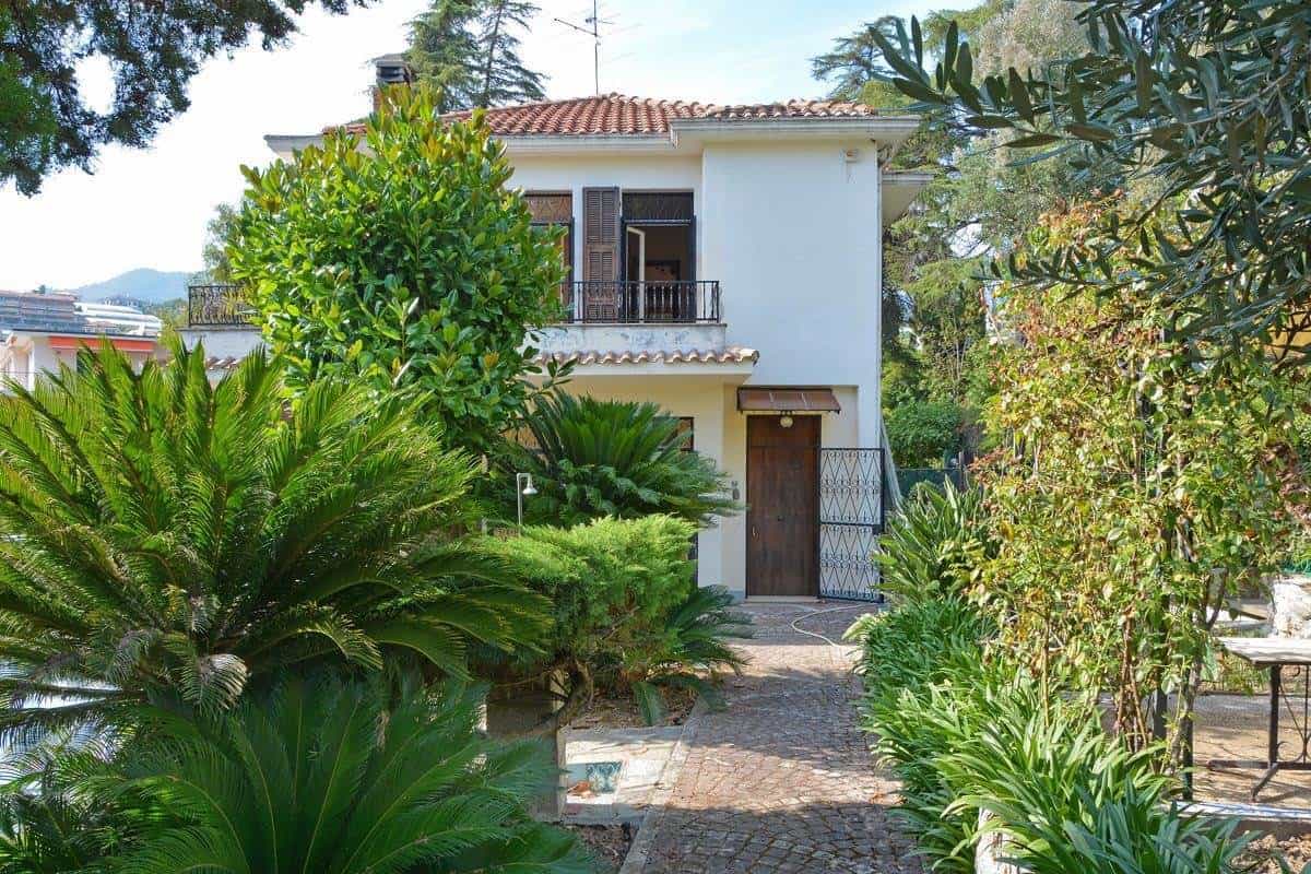 House in San Remo, Liguria 10054246