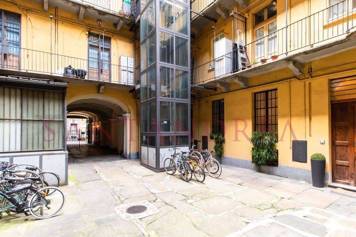 Condominium in Torino,  10054280