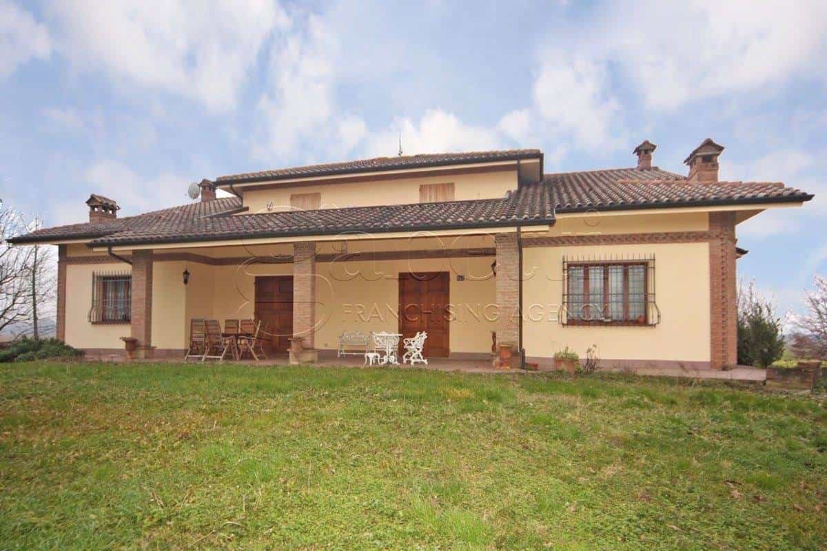 rumah dalam Ferrara, Emilia-Romagna 10054309