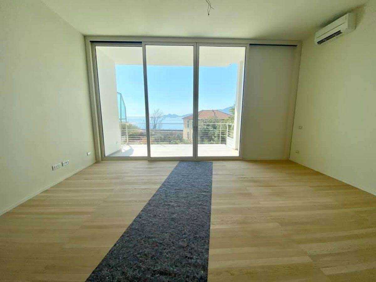 Condominium in Rapallo,  10054357