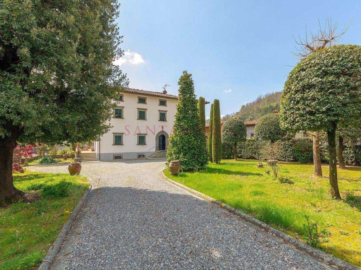 房子 在 Bagni di Lucca,  10054407