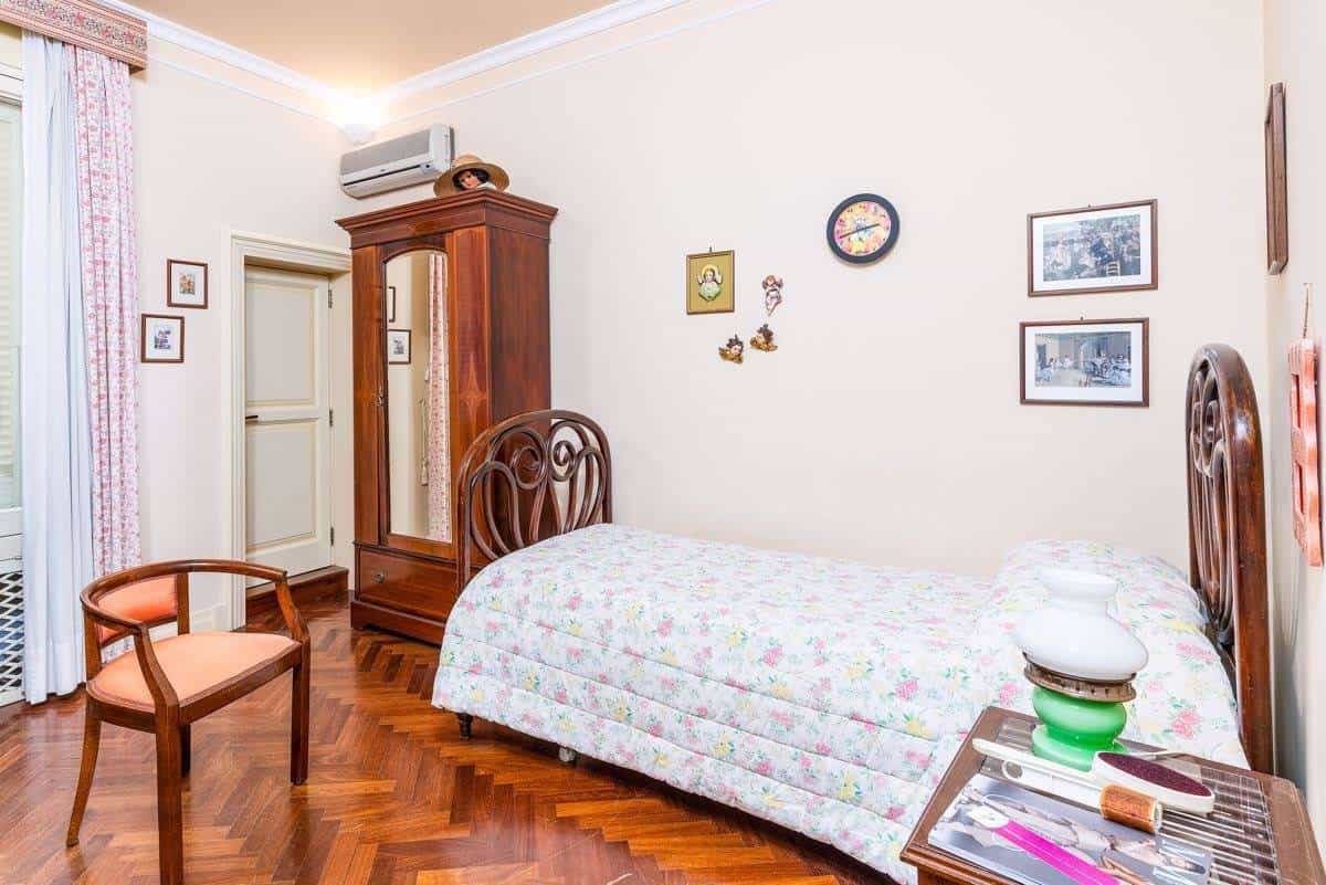 公寓 在 Lecce,  10054429