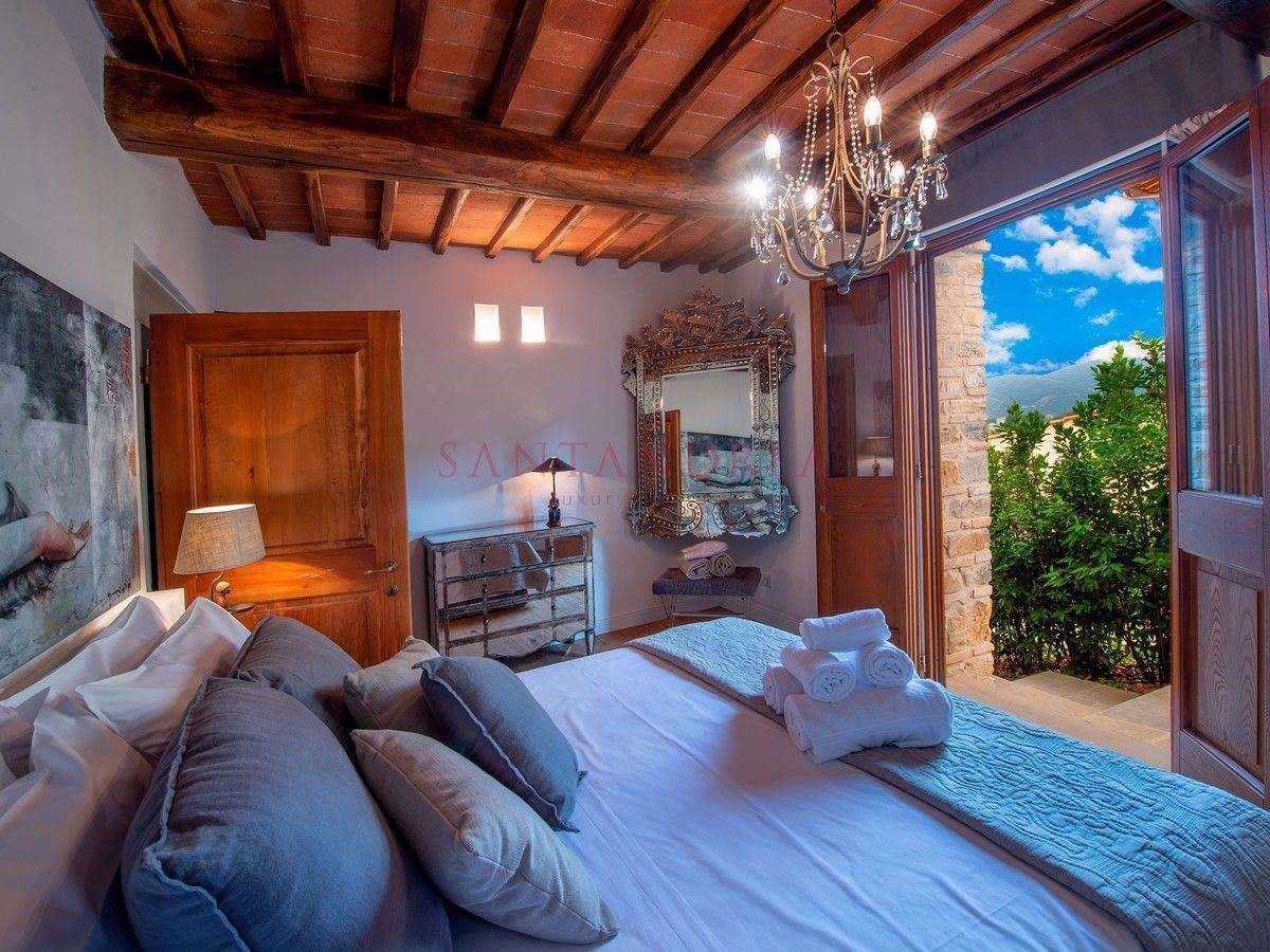 жилой дом в Greve in Chianti,  10054484