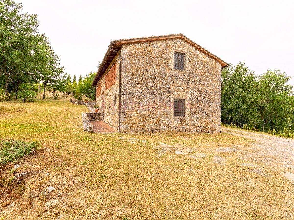 жилой дом в Gaiole in Chianti,  10054514