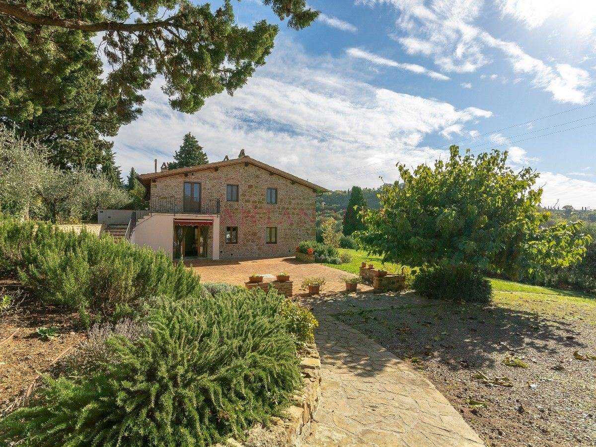rumah dalam Certaldo, Tuscany 10054530