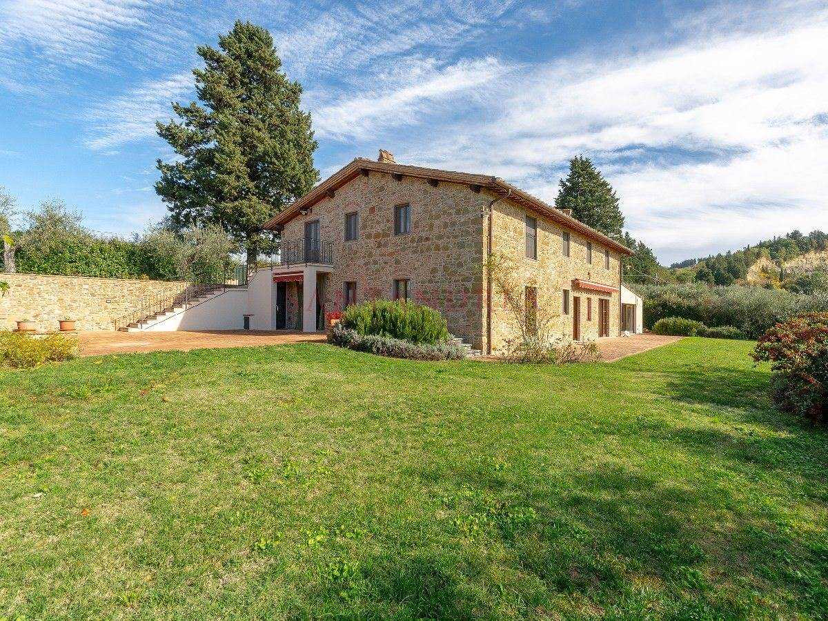 House in Certaldo, Tuscany 10054530