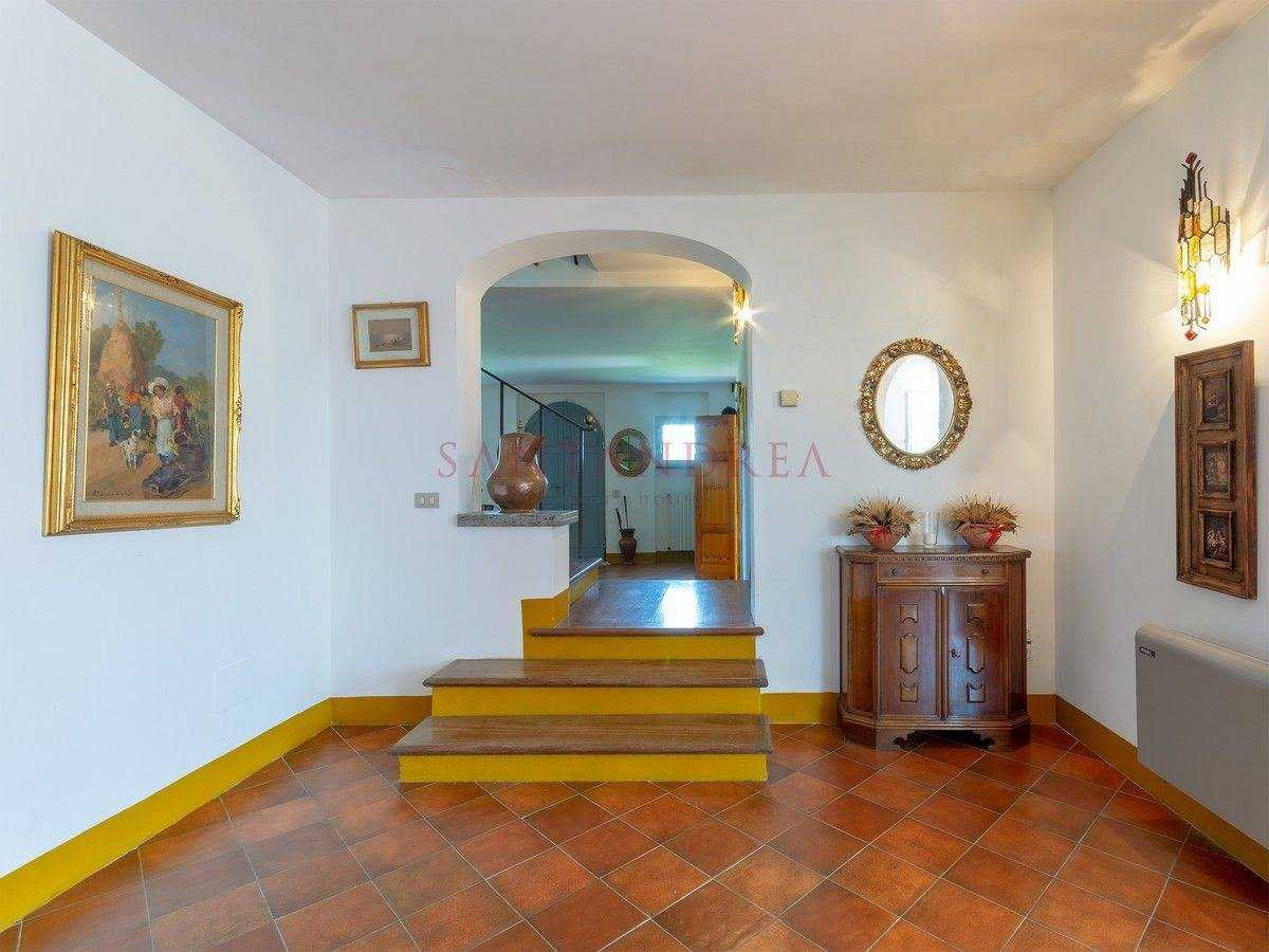 House in Nugola, Tuscany 10054583