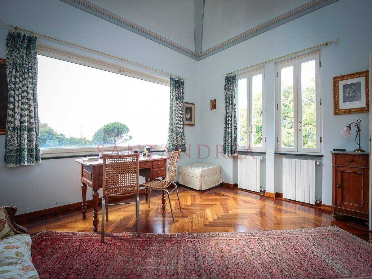 Huis in Albisola Superiore,  10054601