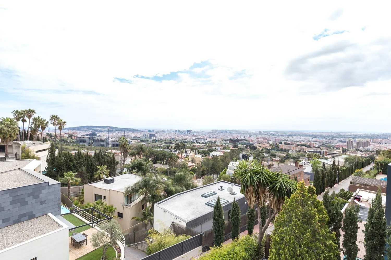 Hus i Esplugues De Llobregat, Barcelona 10054744