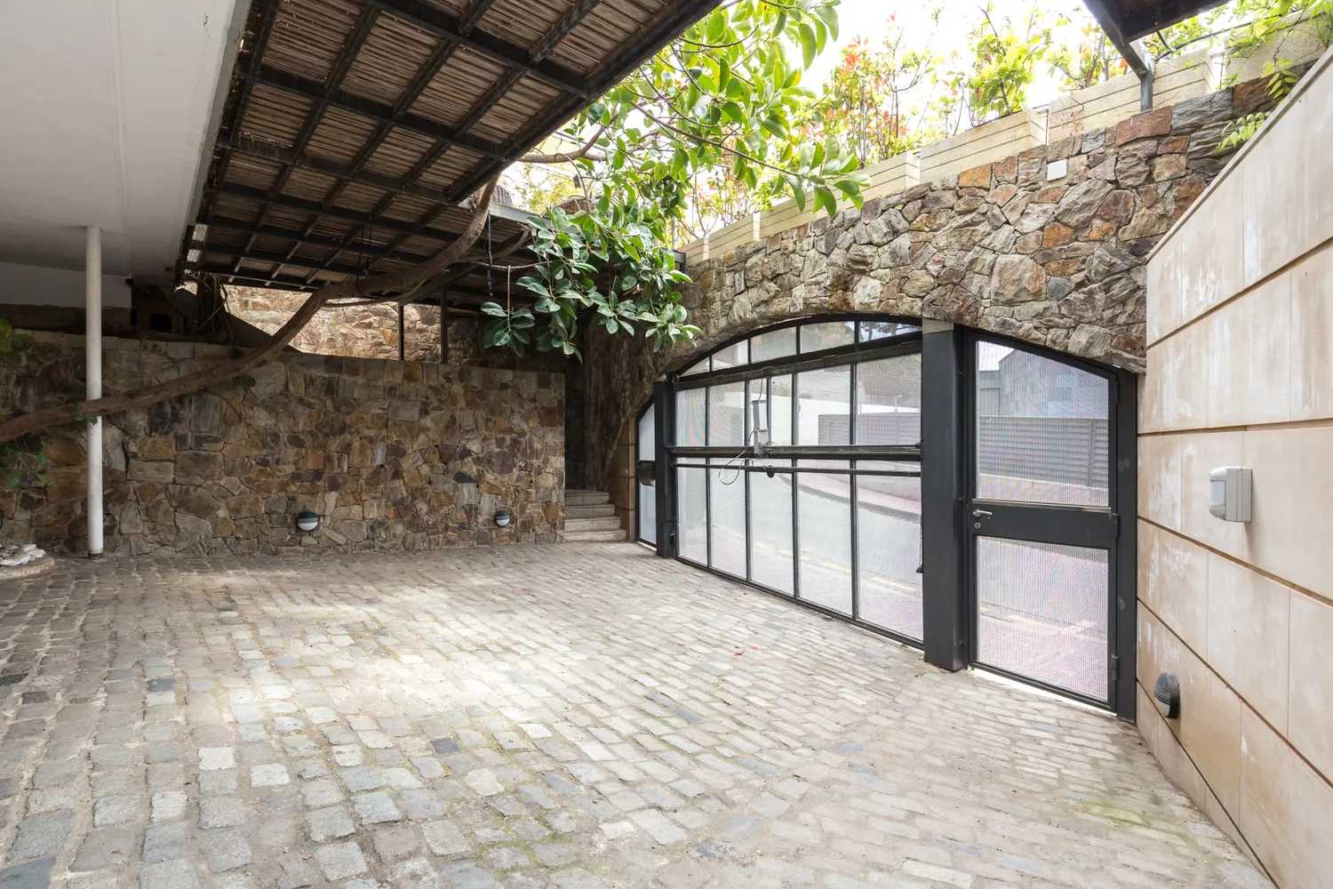 Talo sisään Esplugues De Llobregat, Barcelona 10054744