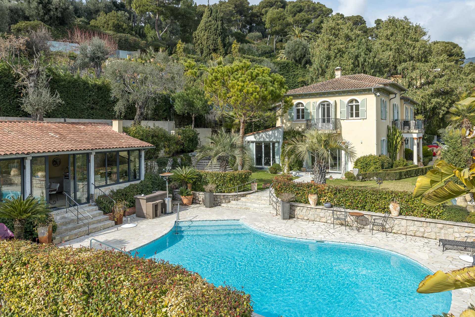 Huis in Saint-Jean-Cap-Ferrat, Provence-Alpes-Côte d'Azur 10054800
