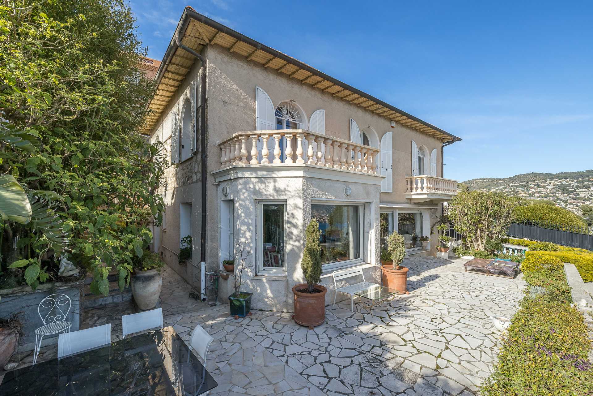 Rumah di Le Ray, Provence-Alpes-Cote d'Azur 10054801
