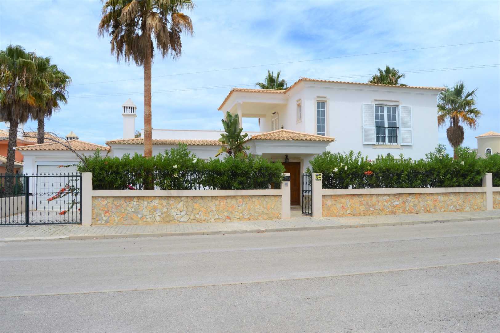 Huis in Vilamoura,  10054858