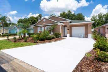 Casa nel Loughmann, Florida 10054956