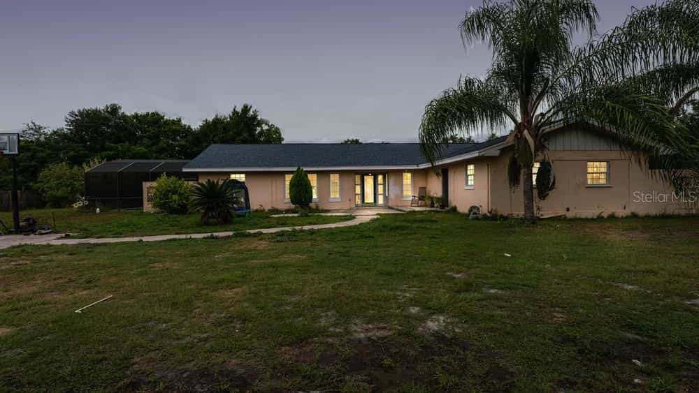 rumah dalam Kissimmee, Florida 10054995