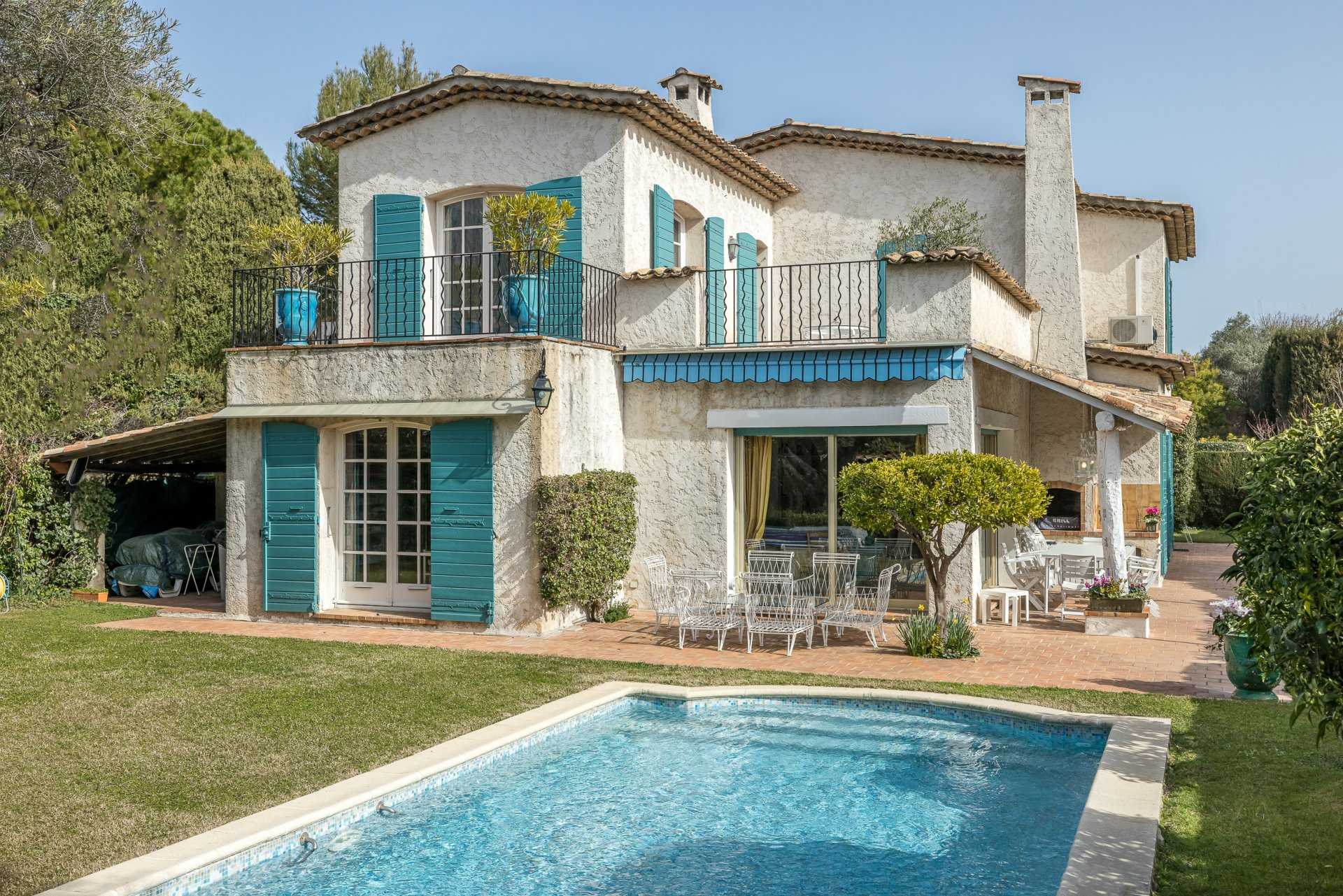 rumah dalam Juan-les-Pins, Provence-Alpes-Côte d'Azur 10055179