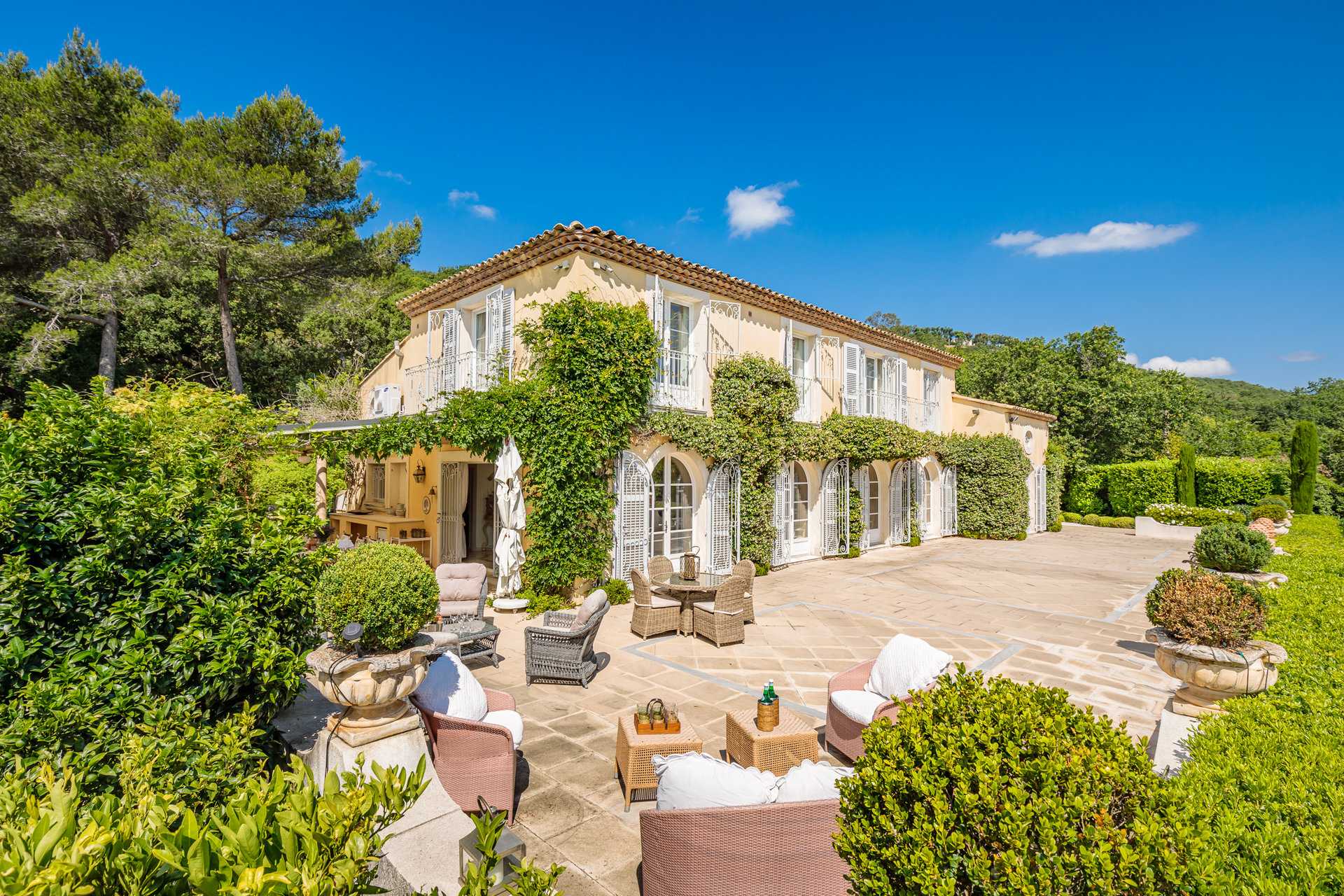 rumah dalam Gassin, Provence-Alpes-Côte d'Azur 10055233