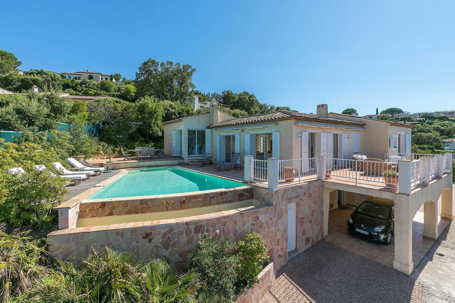 rumah dalam Gassin, Provence-Alpes-Côte d'Azur 10055239