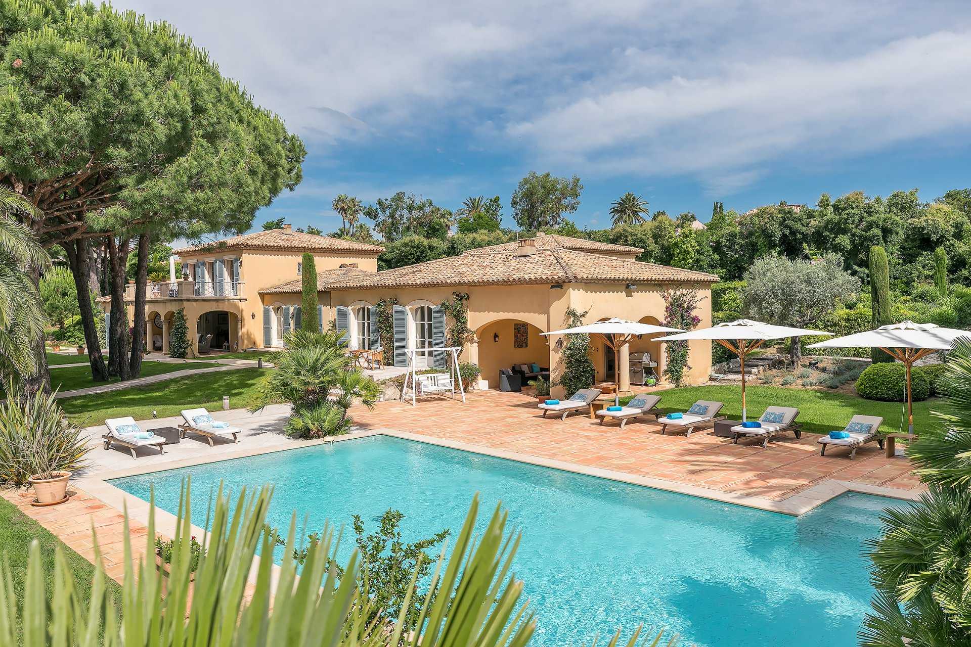 House in Saint-Tropez, Provence-Alpes-Cote d'Azur 10055240