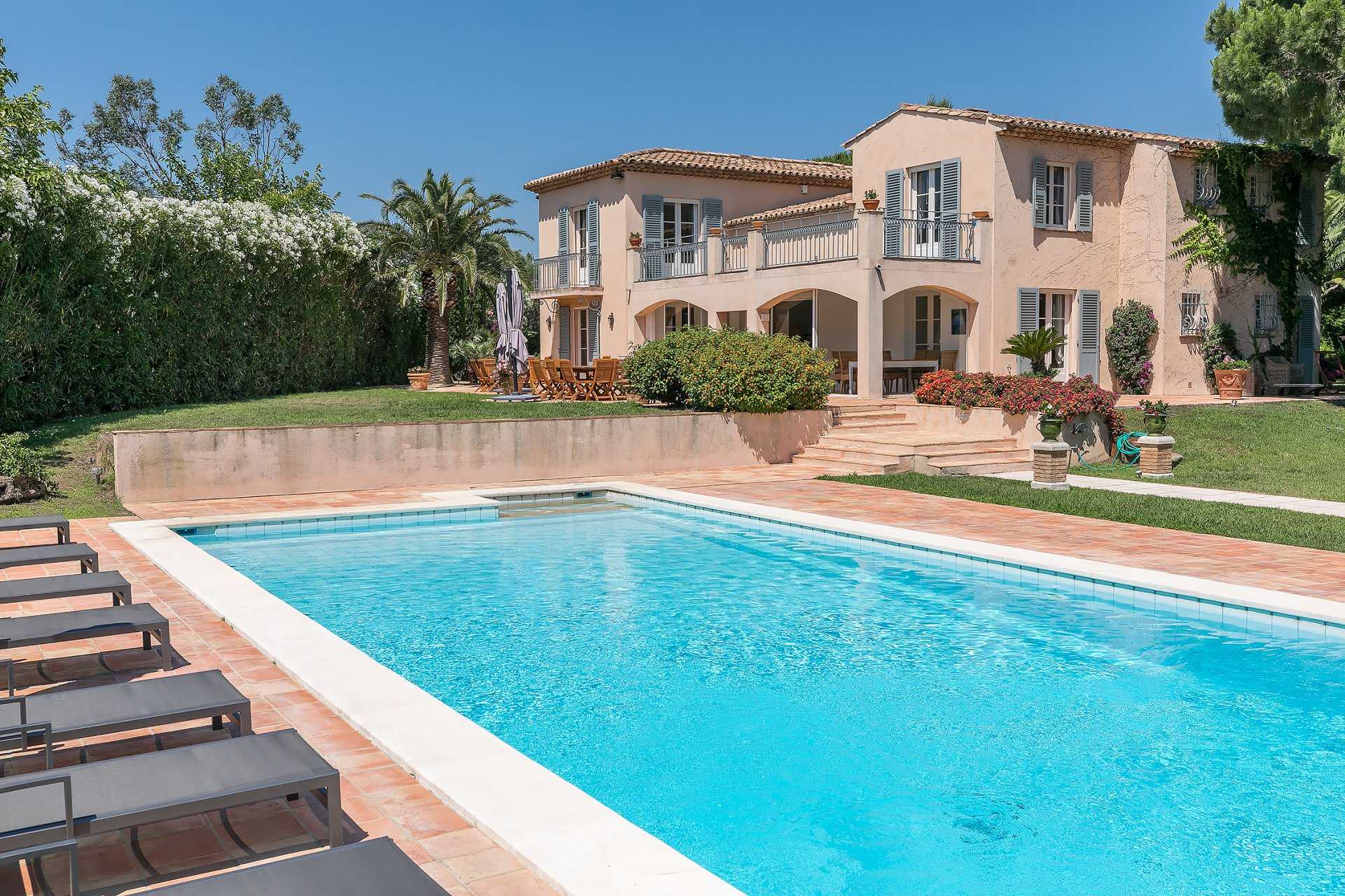 Dom w Saint Tropez, Prowansja-Alpy-Lazurowe Wybrzeże 10055241