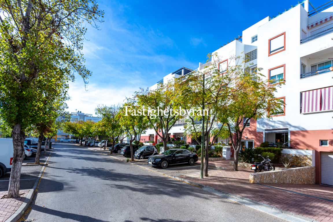 Condominium in Tavira, Algarve 10055675