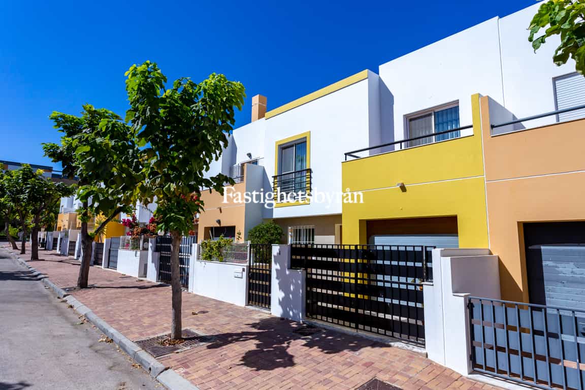 rumah dalam Tavira, Algarve 10055838