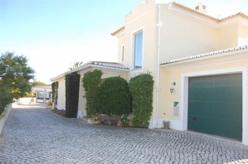 σπίτι σε Praia Da Luz, Algarve 10055995